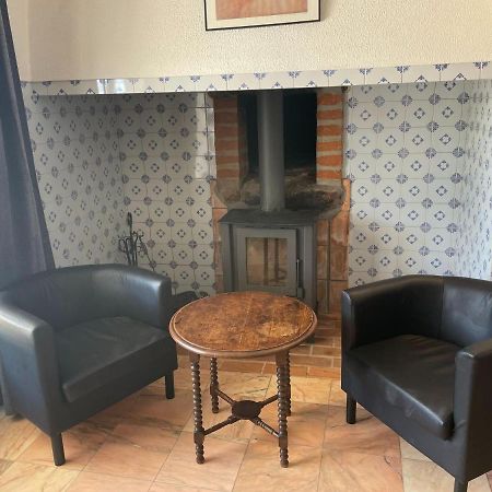 Inviting Holiday Home In Montemor O Novo With Pool Екстериор снимка
