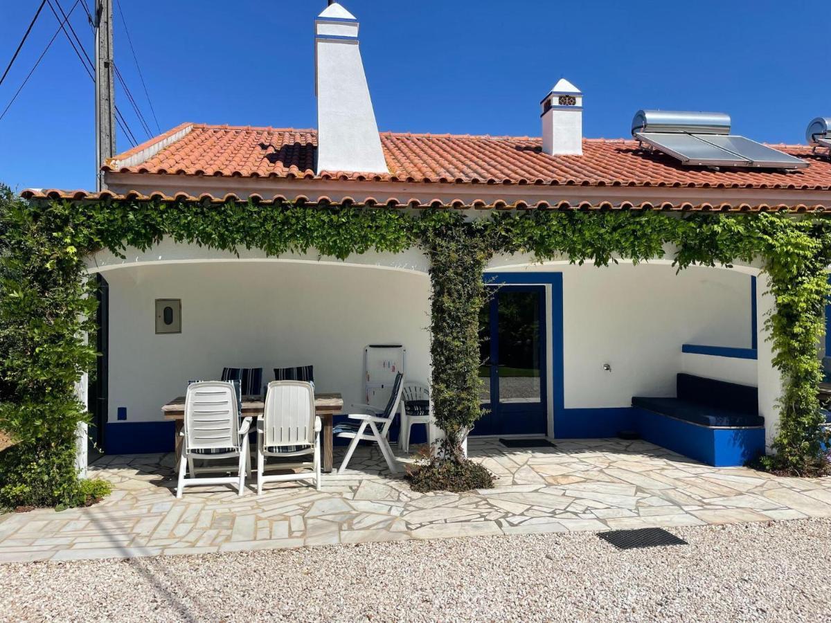 Inviting Holiday Home In Montemor O Novo With Pool Екстериор снимка